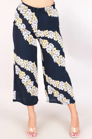 PUAKENIKENI CAPRI PANTS