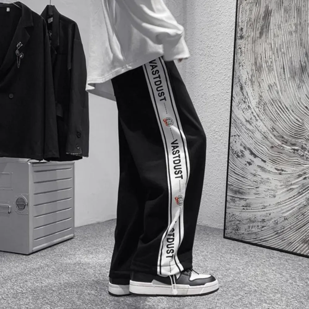"High Street Alphabet Print" Sweatpants