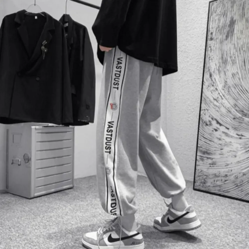 "High Street Alphabet Print" Sweatpants