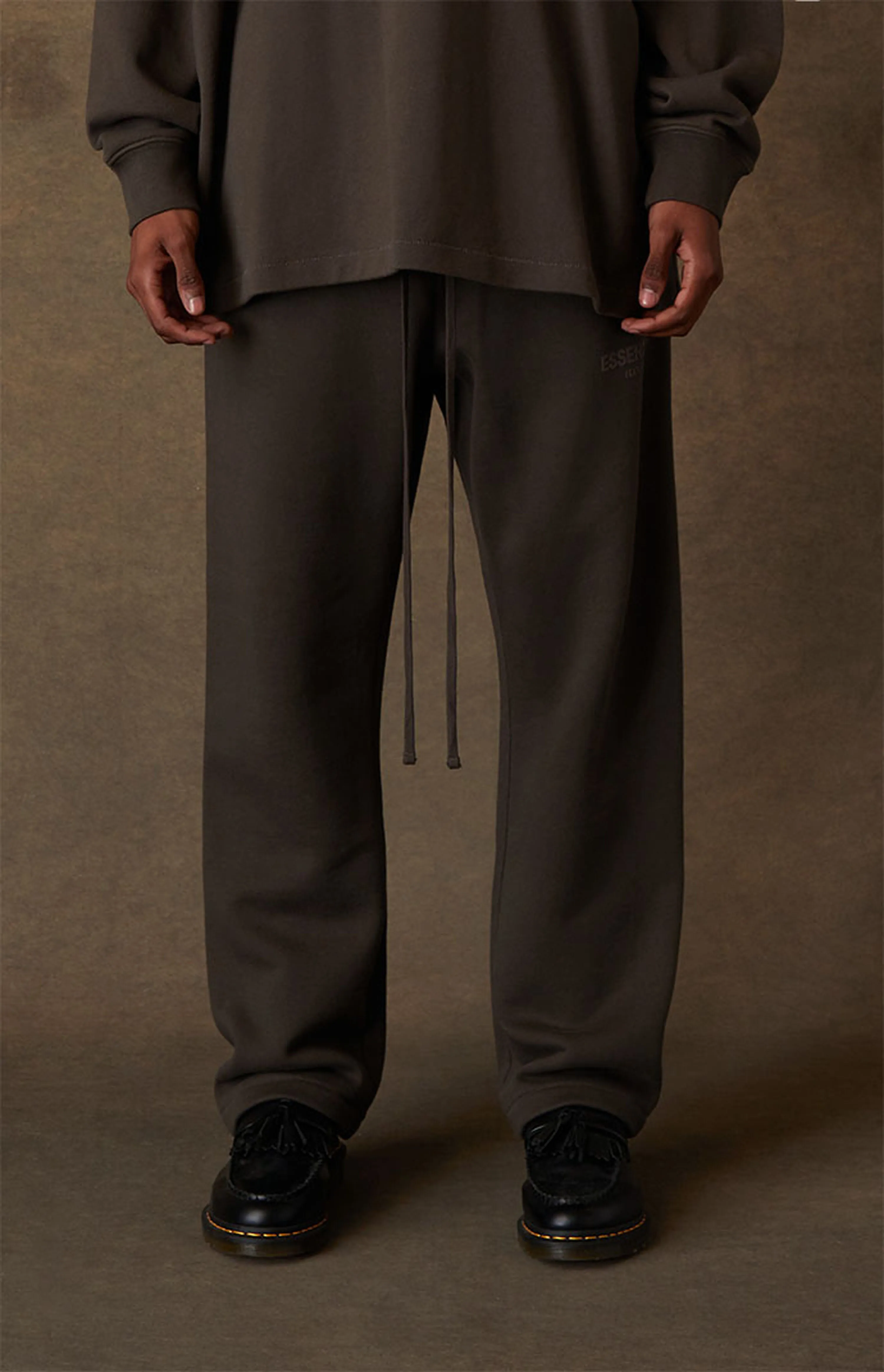 RELAXED SWEATPANT OFF BLACK