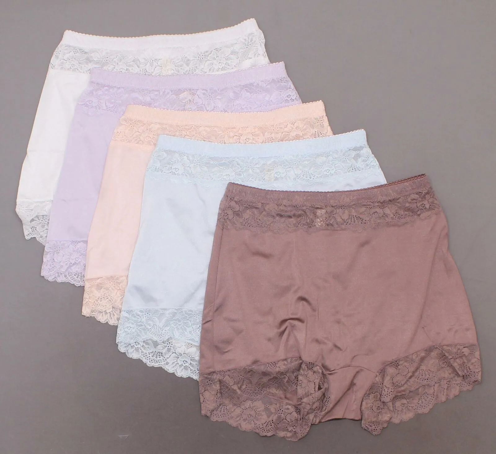 Rhonda Shear Women's Plus Size 5 Pack Pin Up Panties With Lace Trim