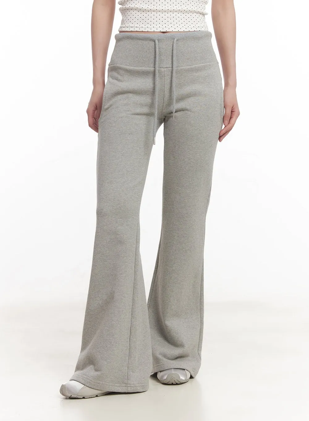 Slim-Fit Flared Sweatpants CA525