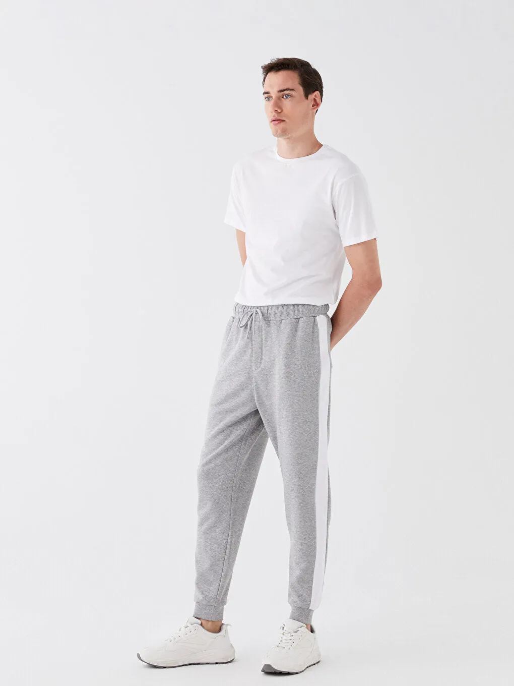 Standard Fit Men Jogger Sweatpants