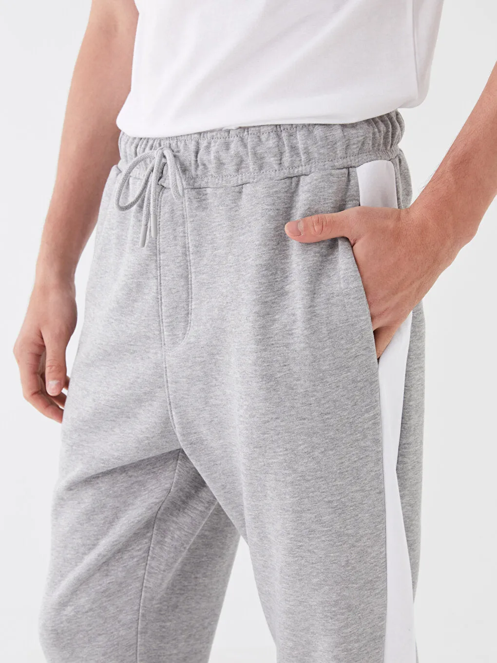 Standard Fit Men Jogger Sweatpants