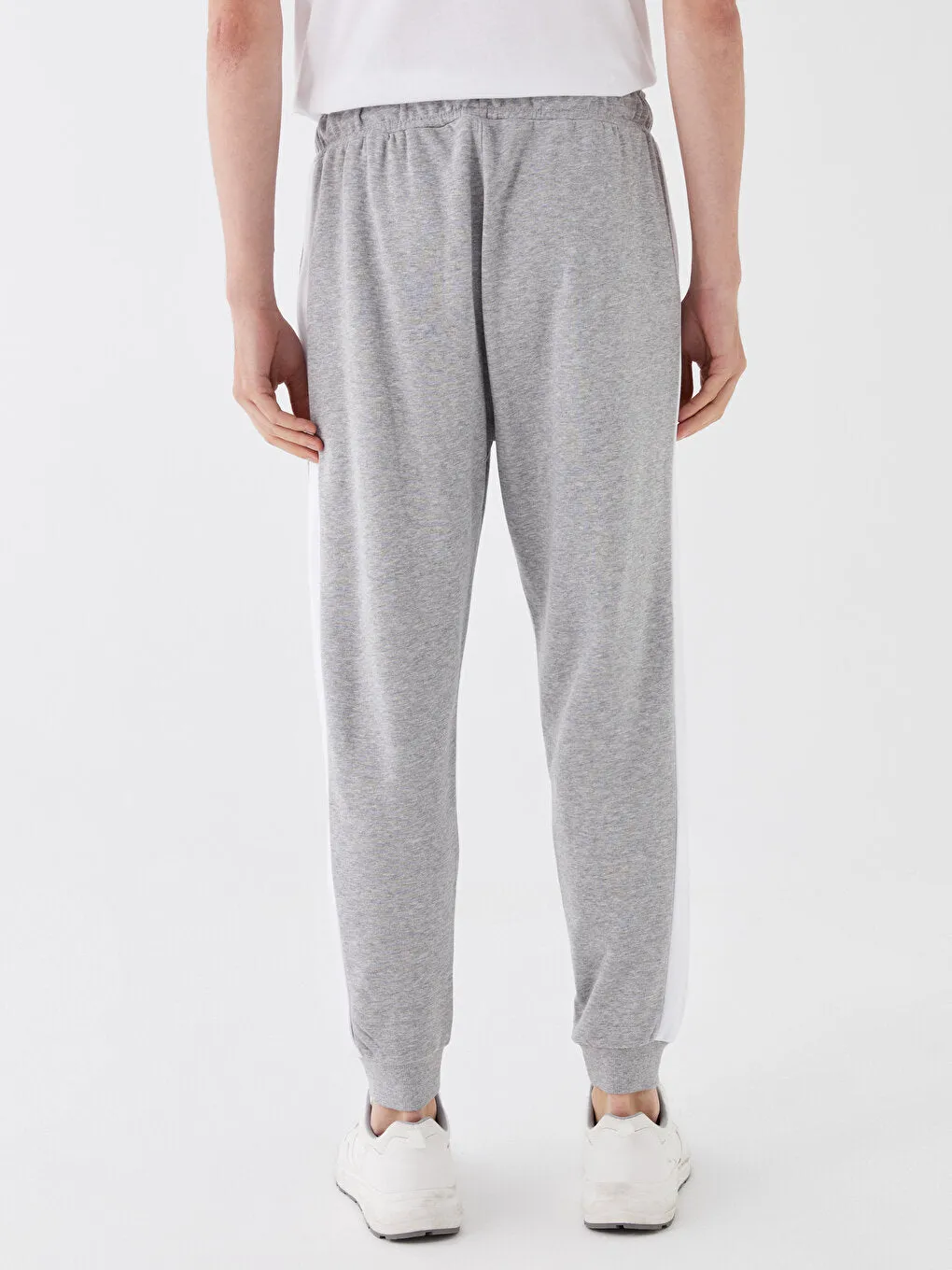 Standard Fit Men Jogger Sweatpants