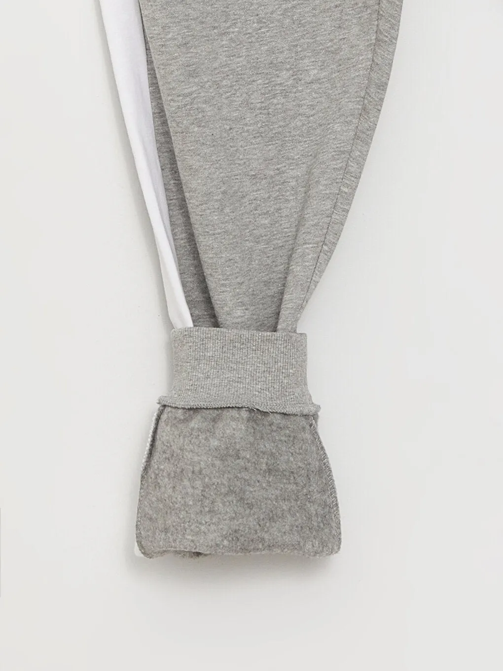 Standard Fit Men Jogger Sweatpants