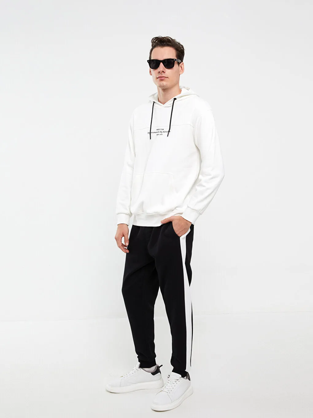 Standard Fit Men Jogger Sweatpants