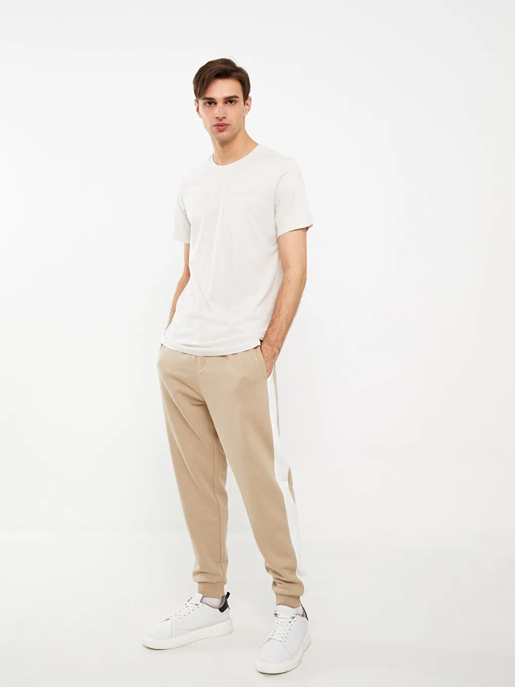 Standard Fit Men Jogger Sweatpants
