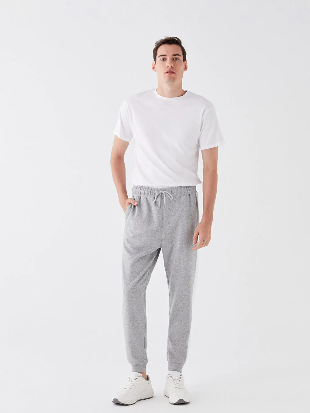 Standard Fit Men Jogger Sweatpants