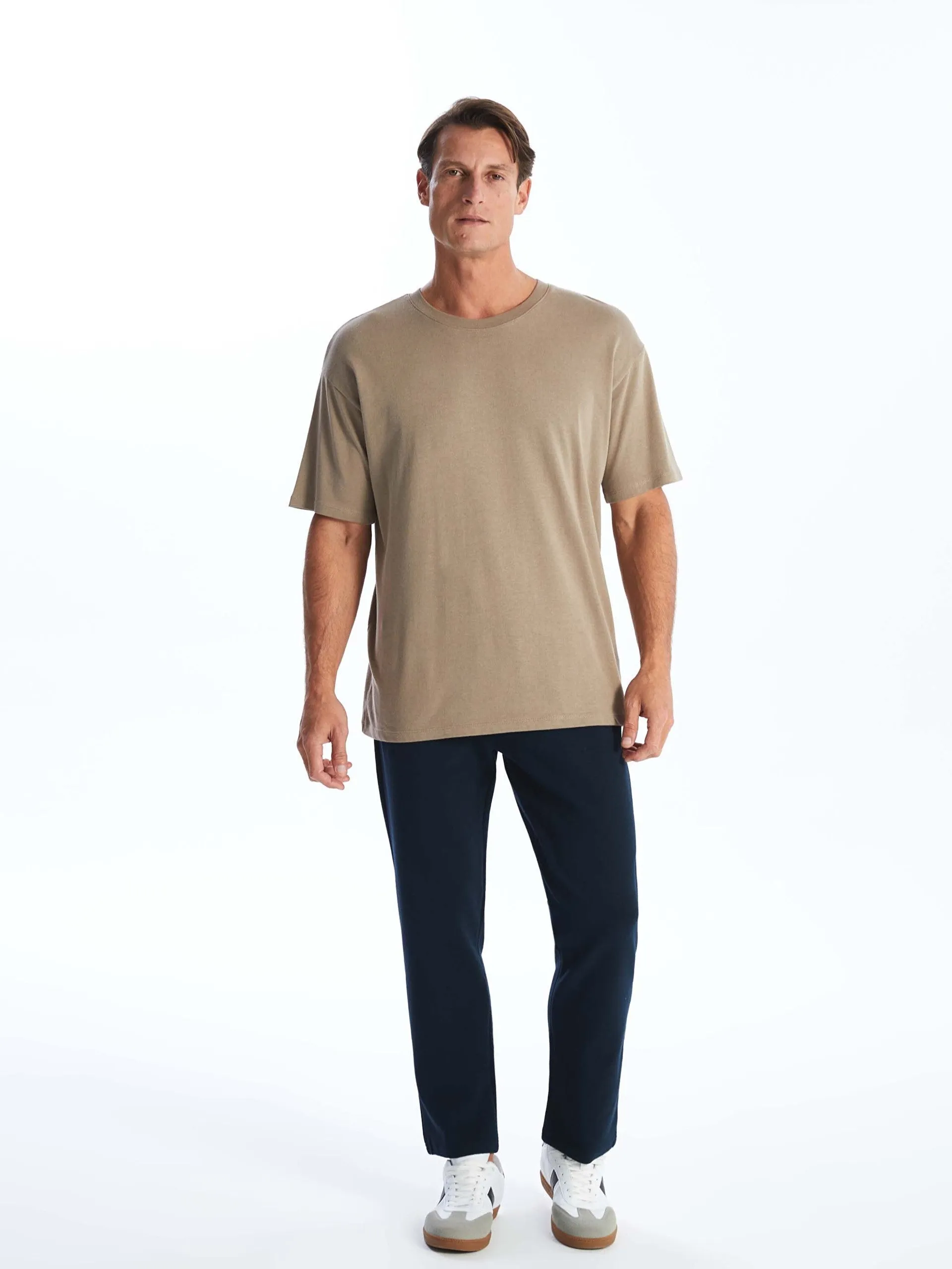 Standard Fit Men Sweatpants