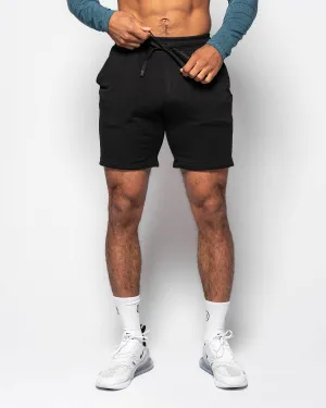 Step Out Short | Black