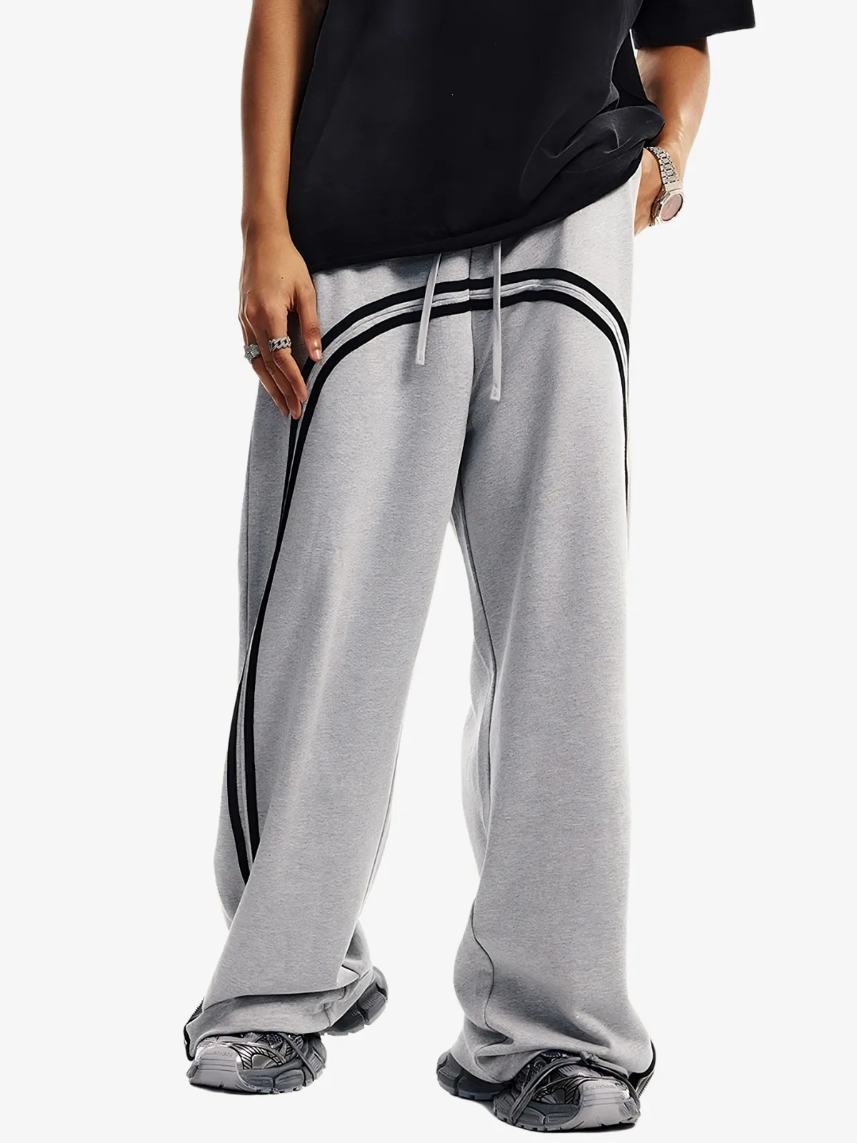 STRIPED STREET FASHIONED SWEATPANTS