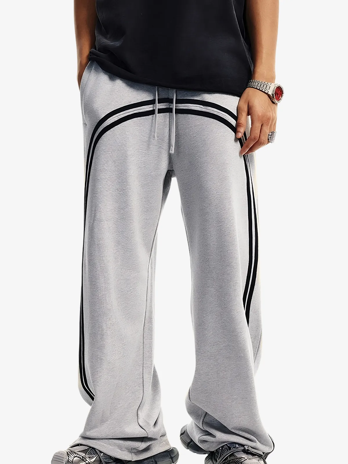 STRIPED STREET FASHIONED SWEATPANTS