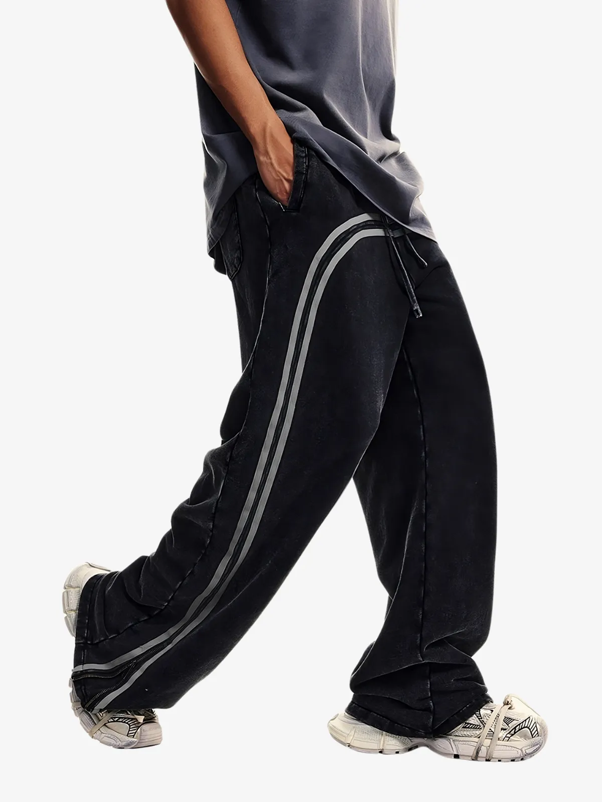 STRIPED STREET FASHIONED SWEATPANTS