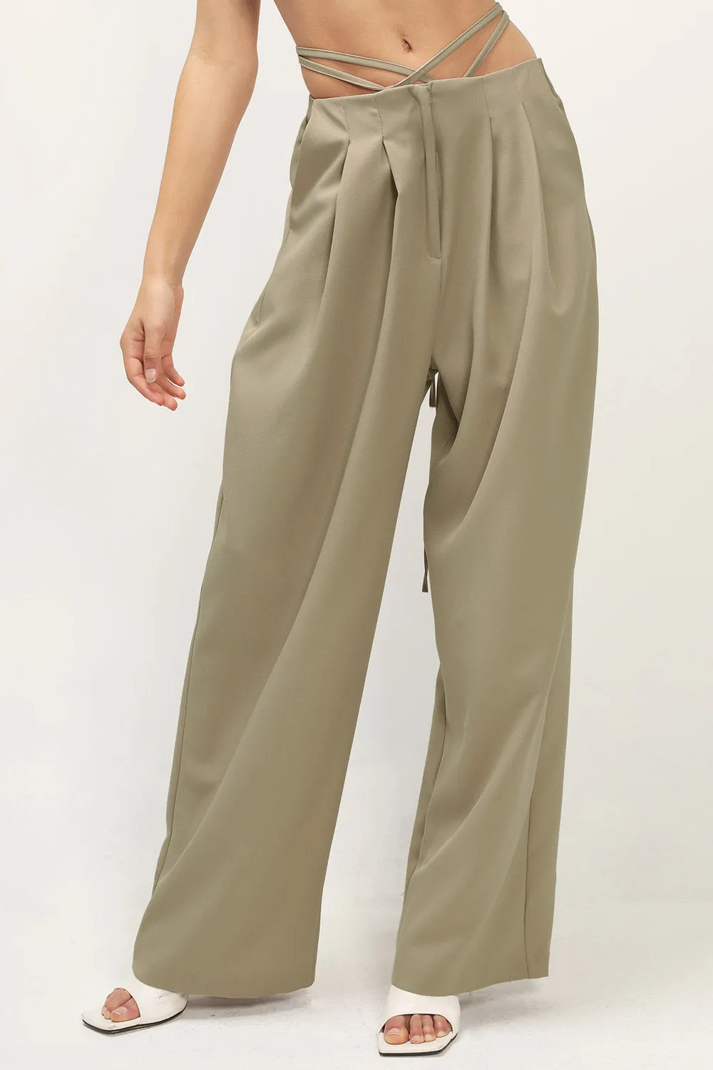 Talia Wide Leg Pintuck Pants