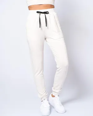 The Cozy Jogger | Oatmeal