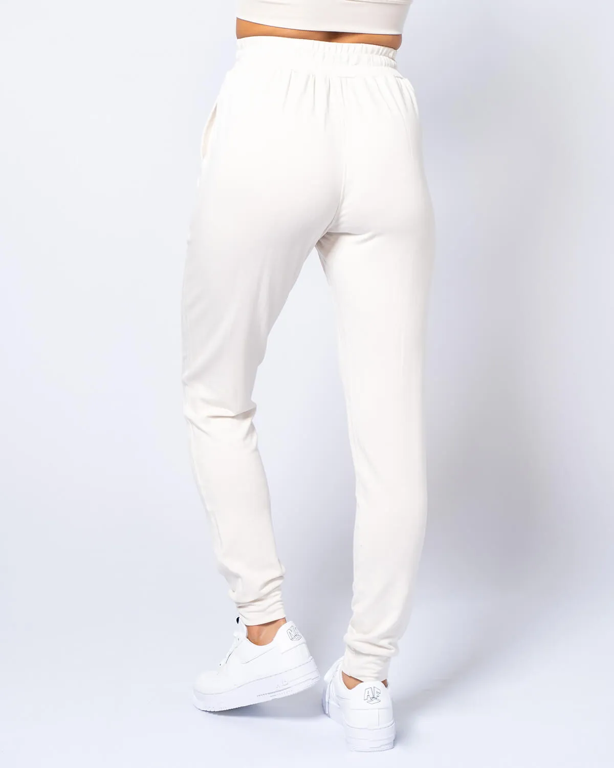 The Cozy Jogger | Oatmeal