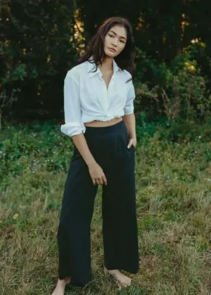 The Lost Tencel Pant Navy by Tasi Travels