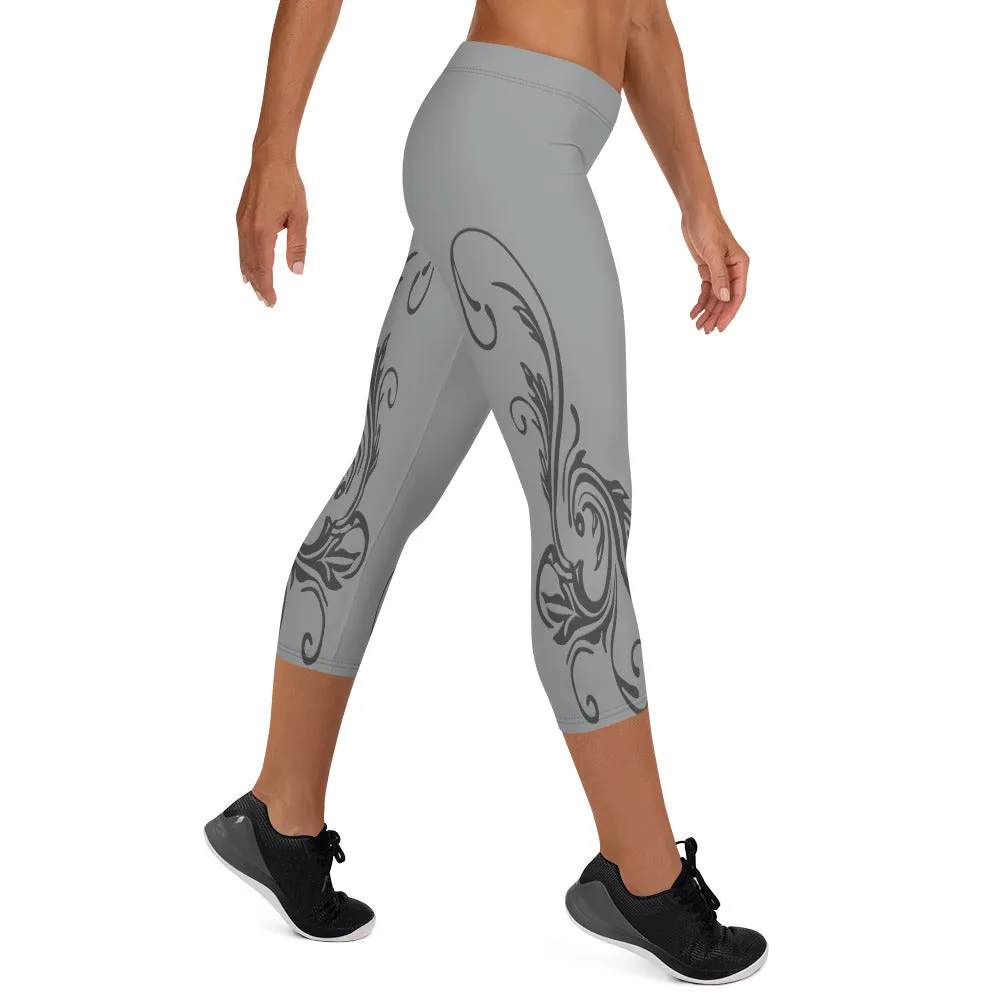 The Tricia Filigree Capri Leggings