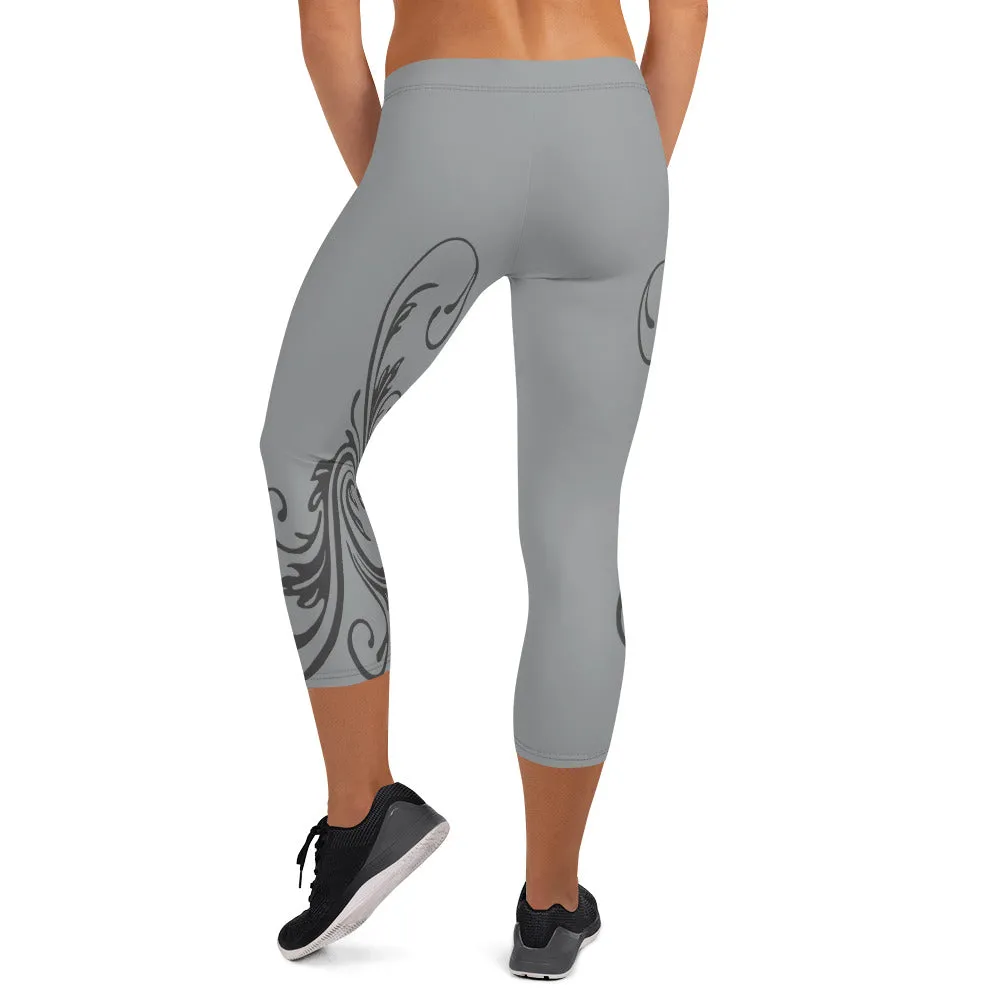 The Tricia Filigree Capri Leggings