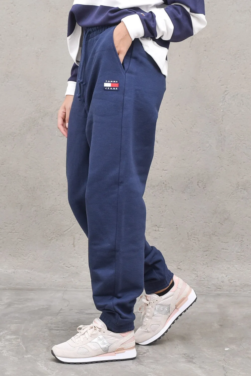 Tjm Relaxed Hrs Badge Sweatpants - Twilight Navy