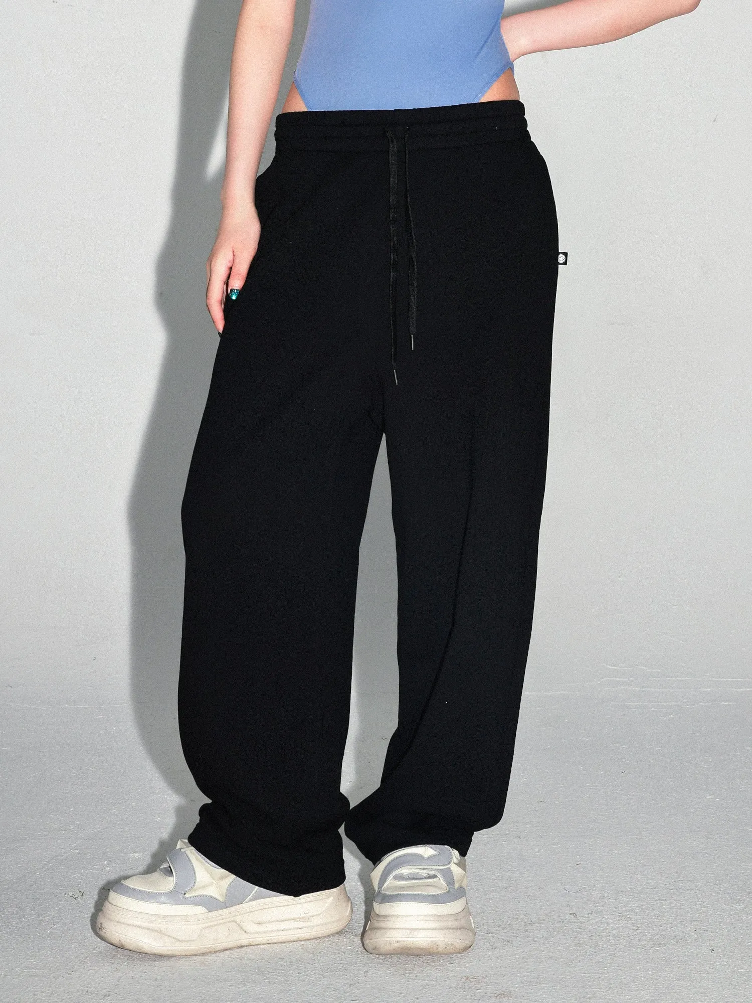 URBAN WIDE LEG SWEATPANTS