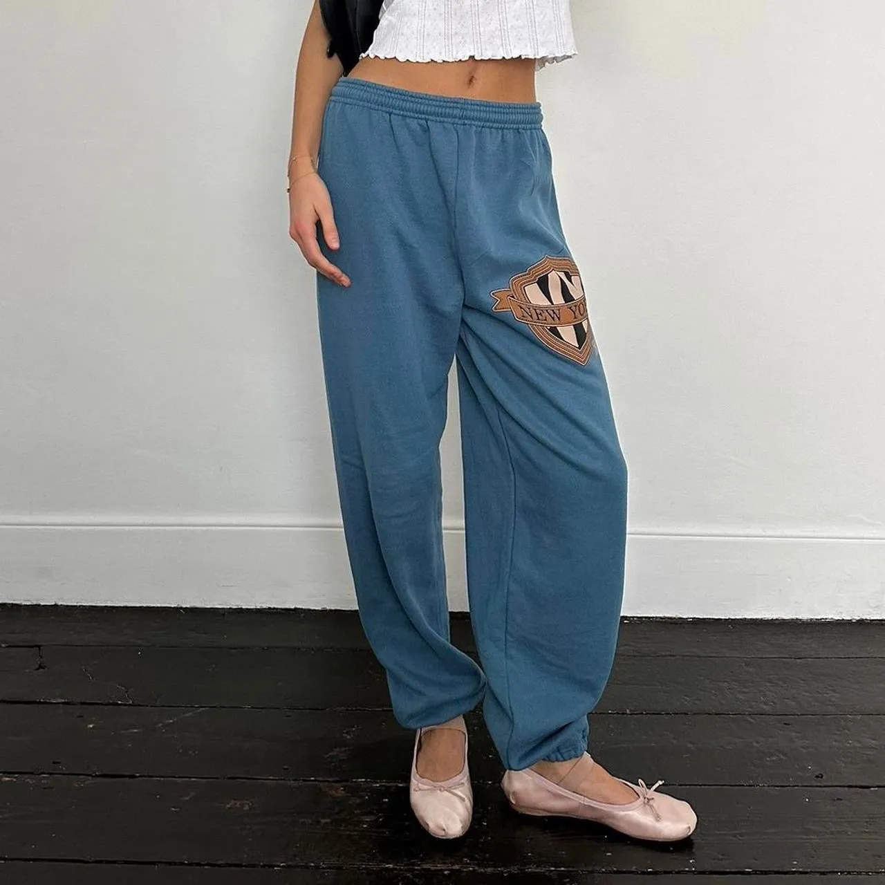 Vintage 2000’s New York graphic sweatpants