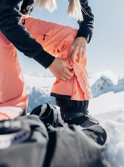 Women's [ak] Summit GORE-TEX 2L Insulated Pants