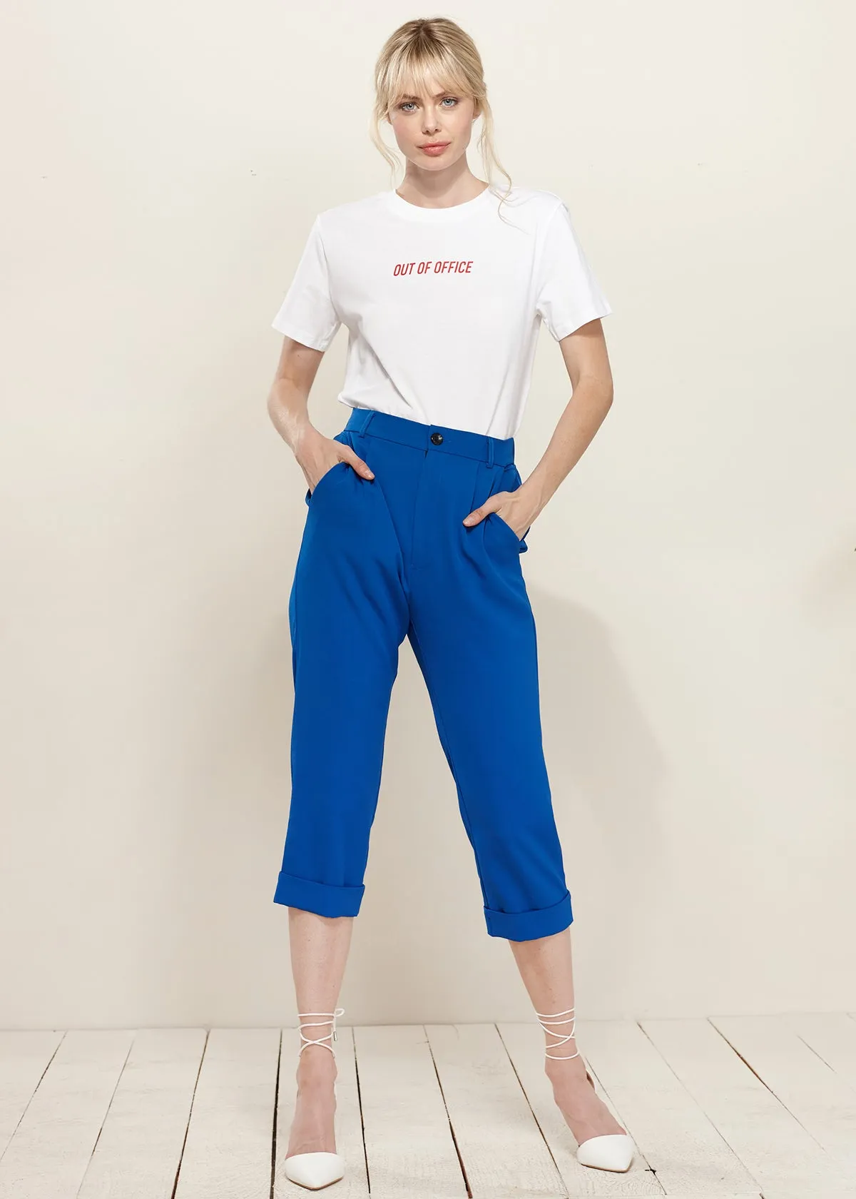 Women's Cropped Cuff Hem Trouser In Royal Blue