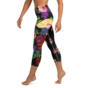 Women's Yoga Capri Pants: Tropical Flower Bouquet in Black